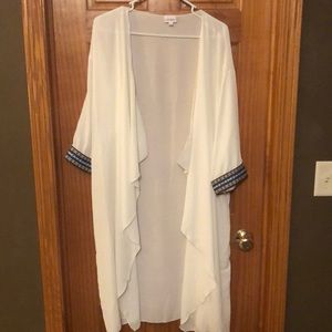 Lularoe Shirley- Off White, Cuffed